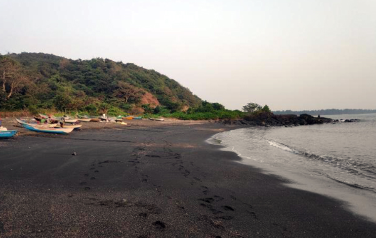 Tilmati Beach, Uttara Kannada (Karwar), Karnataka - Vushii.com